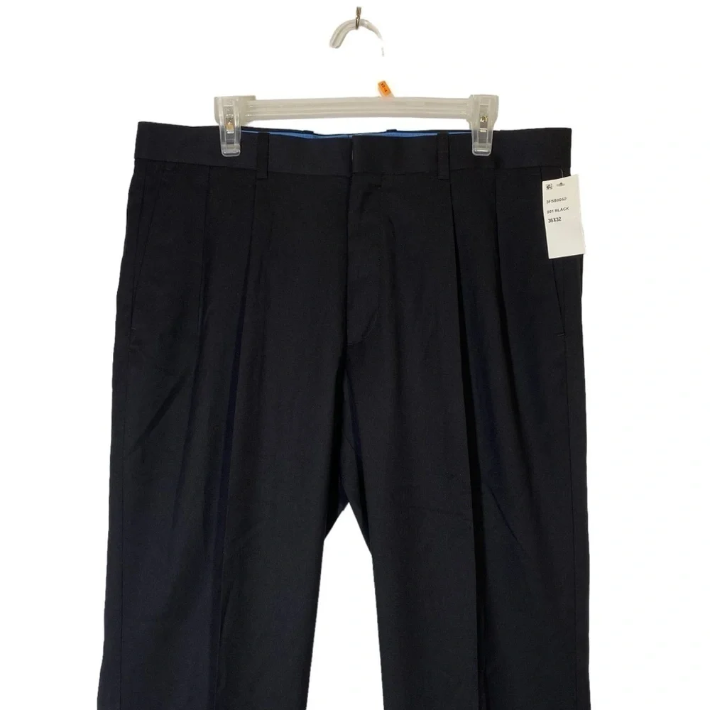 NWT Axist men 36Wx32L Black Ultra Series Straight Modern front pleat dress pant